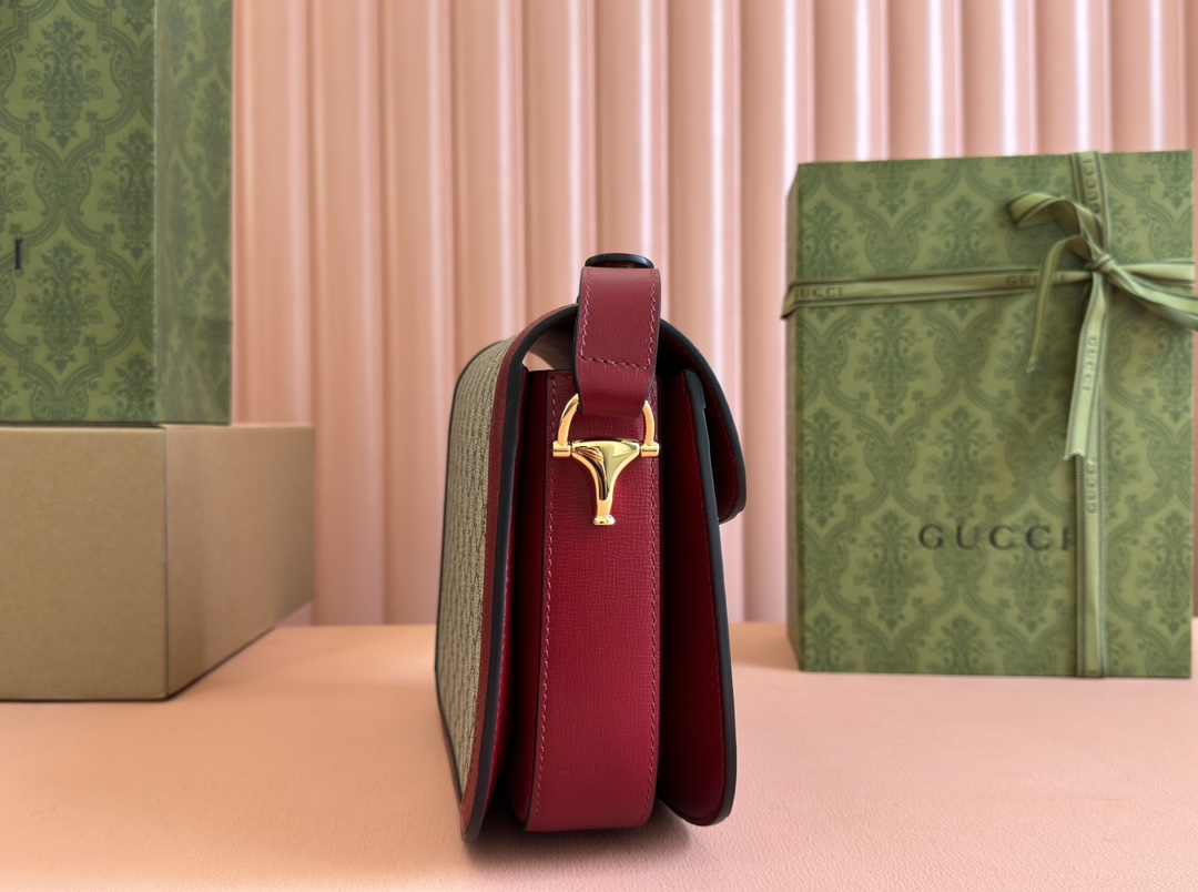 Gucci Satchel Bags